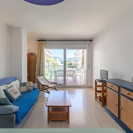 Bonito Aparatamento Con Vistas A La Piscina Av-70 Roses