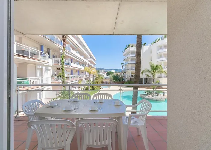 Bonito Aparatamento Con Vistas A La Piscina Av-70